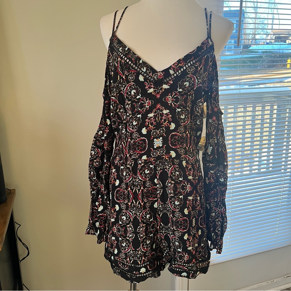 Kendal + Kylie super cute floral romper